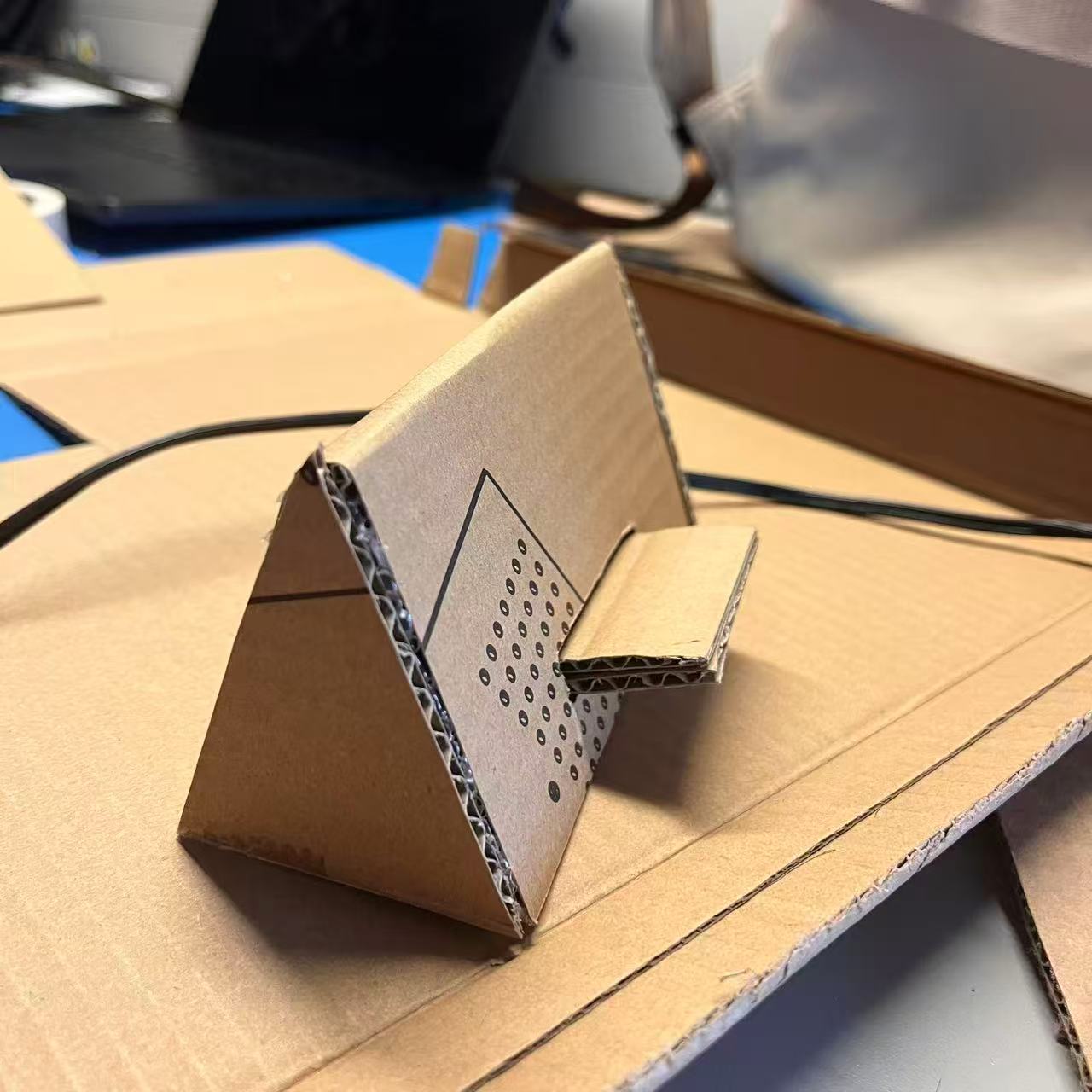 Completed the initial phone stand